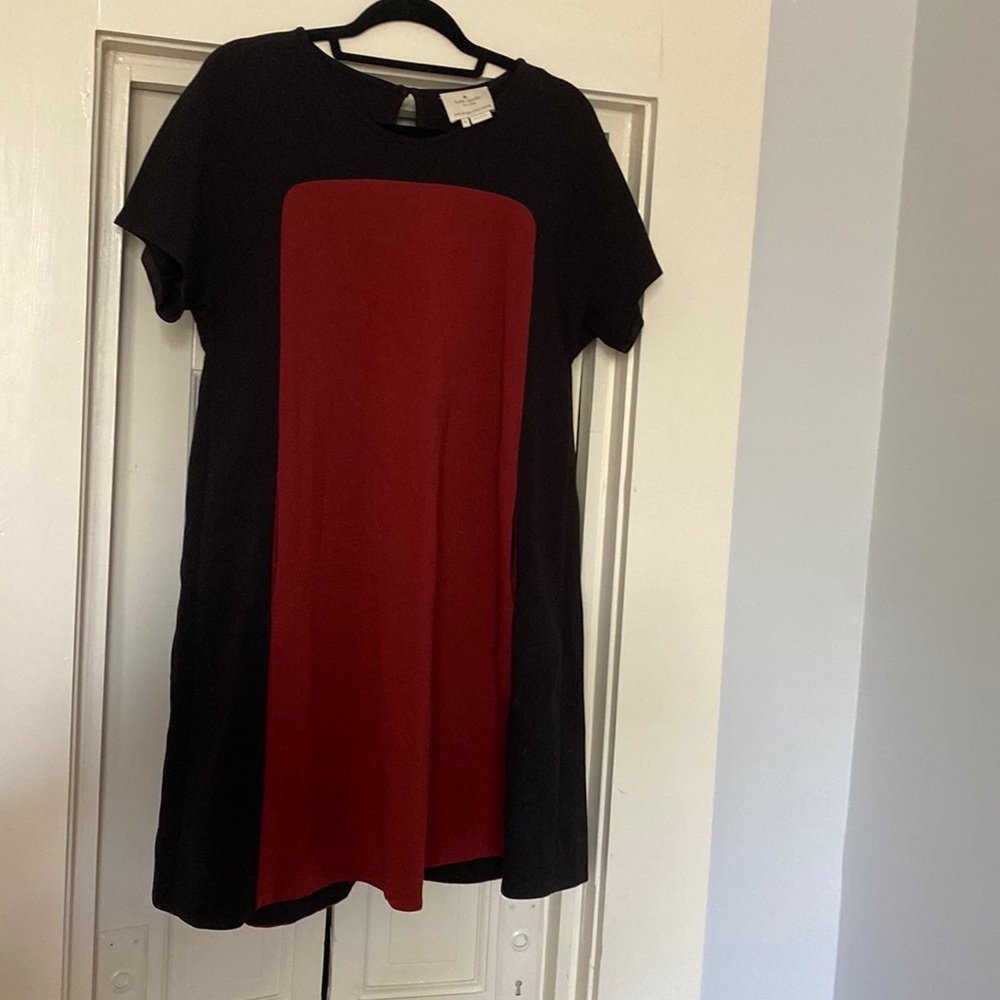 Kate Spade dress - With pockets. Single button back.